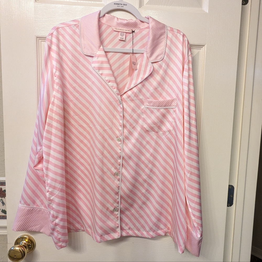NWT Victoria's Secret pajama top